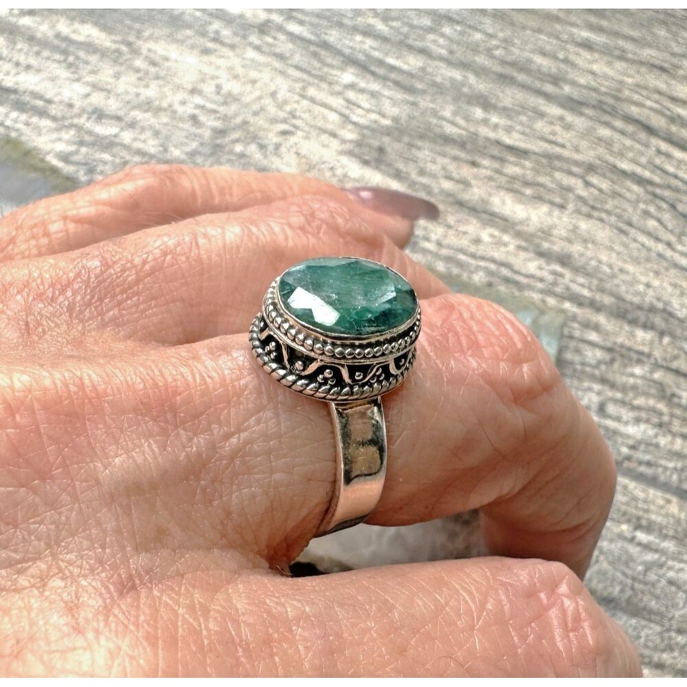 Natural Emerald Ring 925 Sterling Silver Oval Green Gemstone Ornate Setting Sz 7